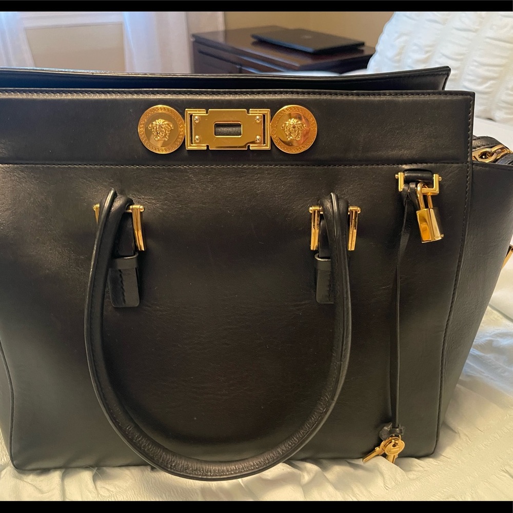 Gani Versace Handbag leather ,   ,I use it ,